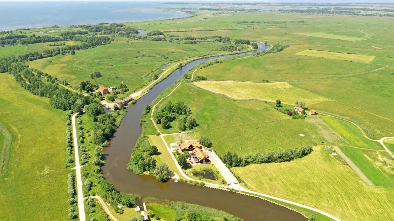 Rusne Villa Eksteriør billede