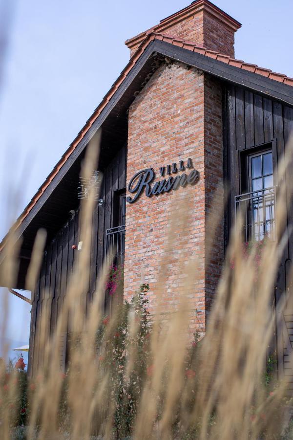 Rusne Villa Eksteriør billede